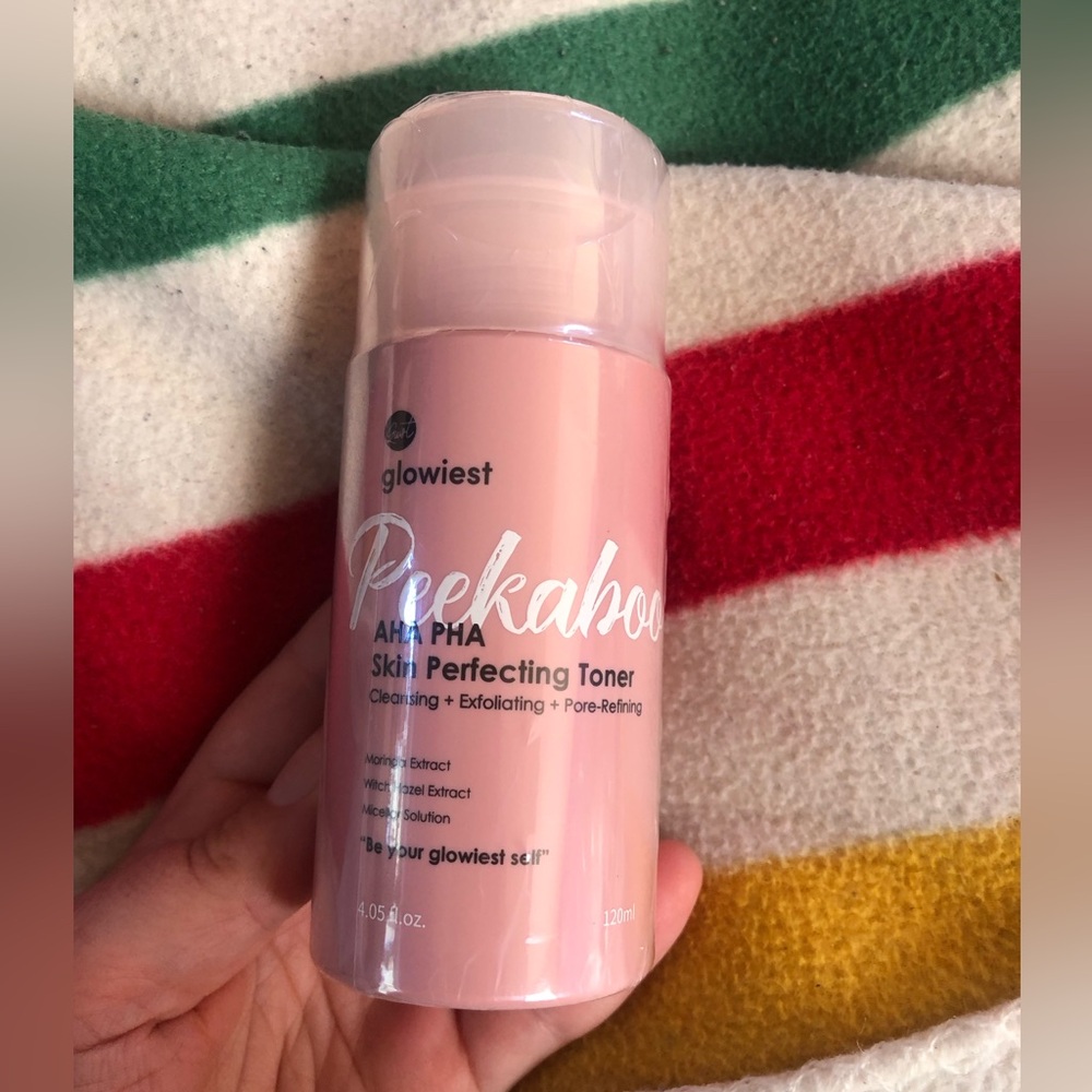 Glowiest Peekaboo AHA PHA Skin Perfecting Toner 120ml exp 10052026